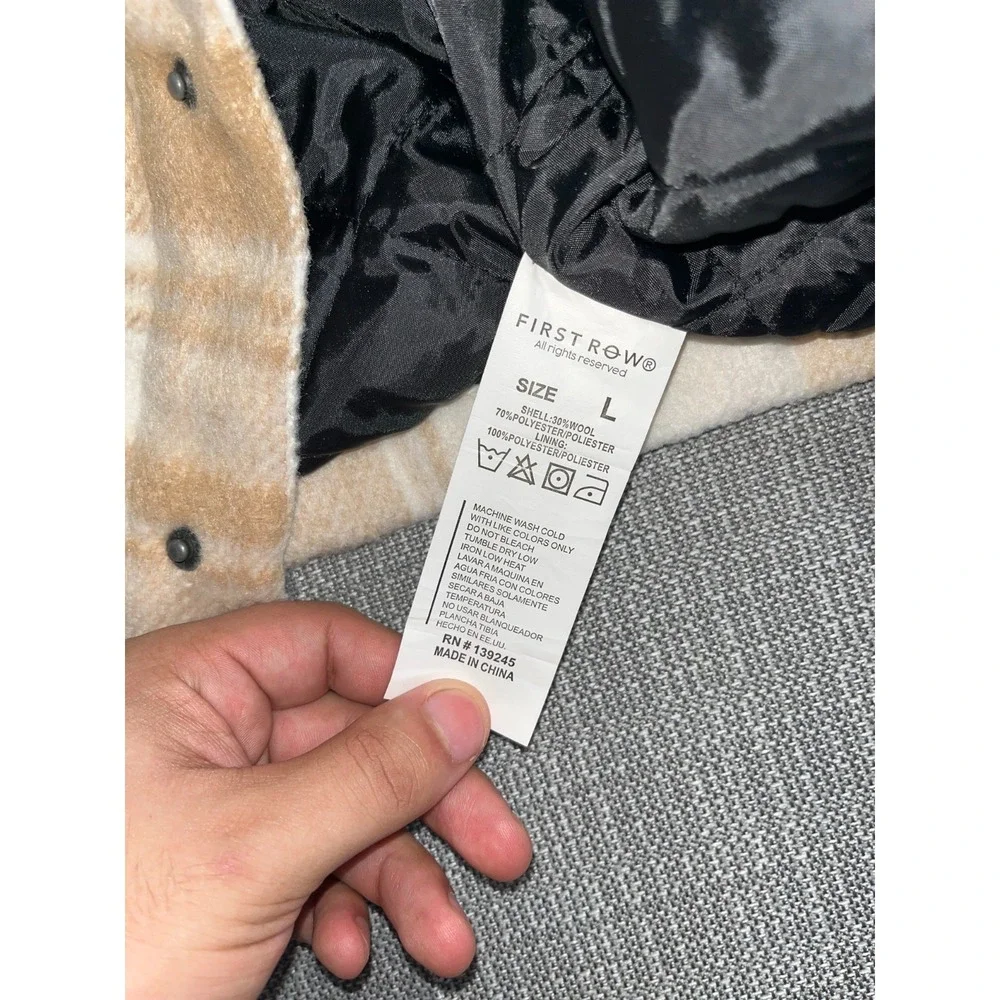 First Row Padding Shacket Mens Large Beige White Check Multi‎ Patches Wool Lined